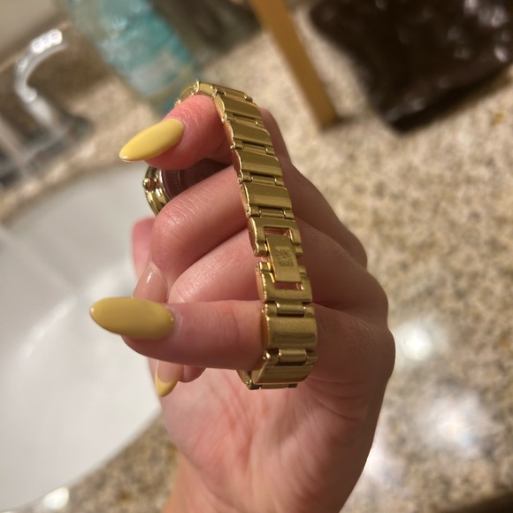Anne Klein Like new gold adjustable wrist watch - Picture 4 of 5